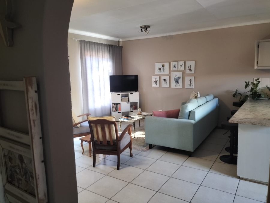 To Let 2 Bedroom Property for Rent in Langenhovenpark Free State